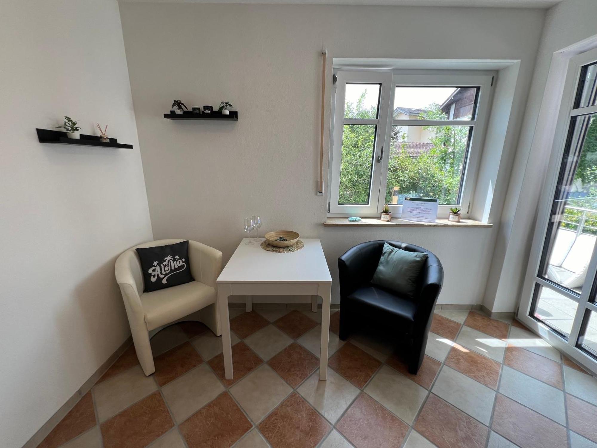 Palmen Apartment Direkt In Bad Aibling Dış mekan fotoğraf